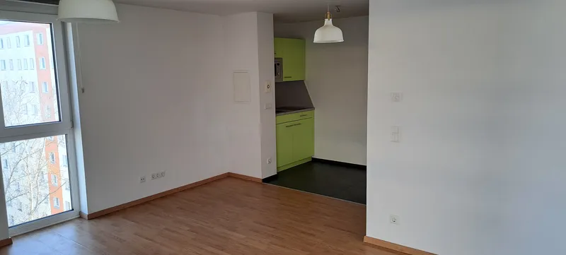 Attraktive Studentenwohnung mit EBK im beliebten Studio B AB SOFORT — photo 1